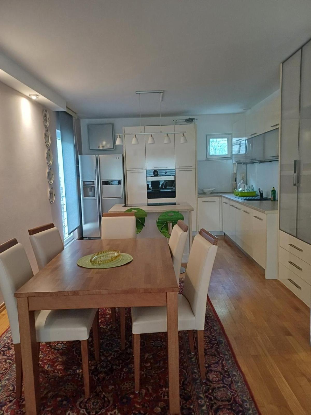 Lux Apartman Sofia Apartment Sveti Stefan Ngoại thất bức ảnh