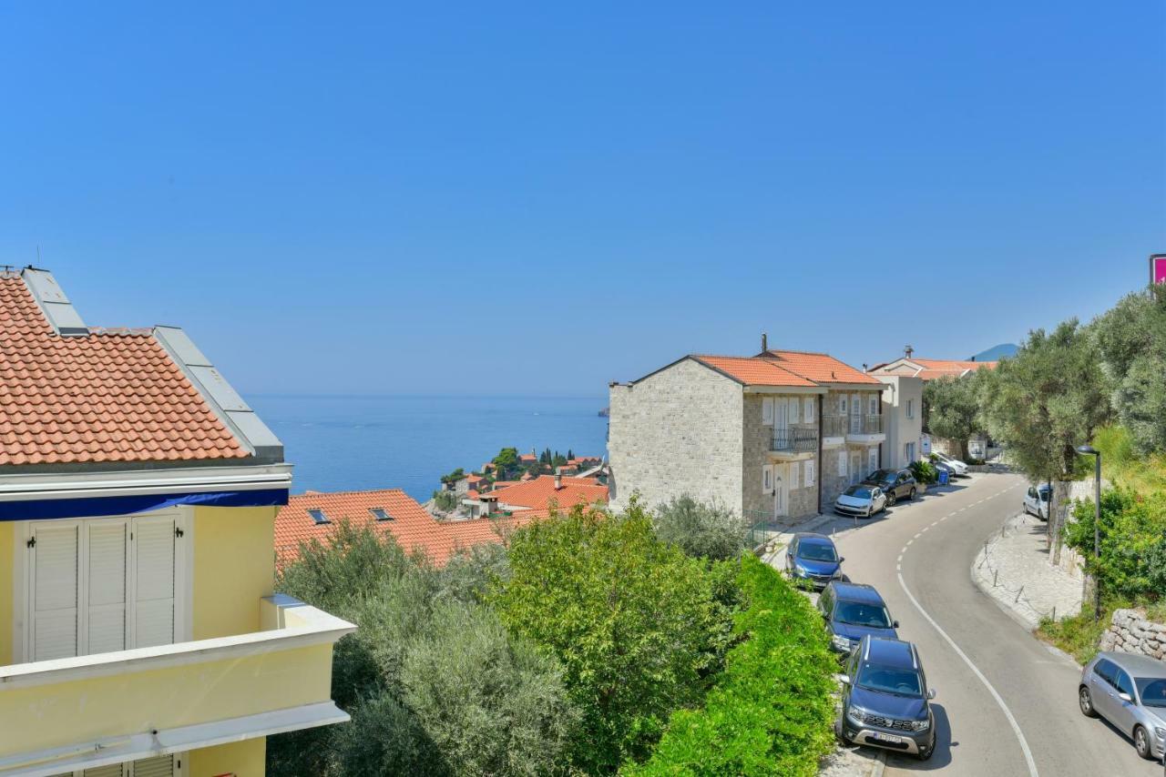 Lux Apartman Sofia Apartment Sveti Stefan Ngoại thất bức ảnh